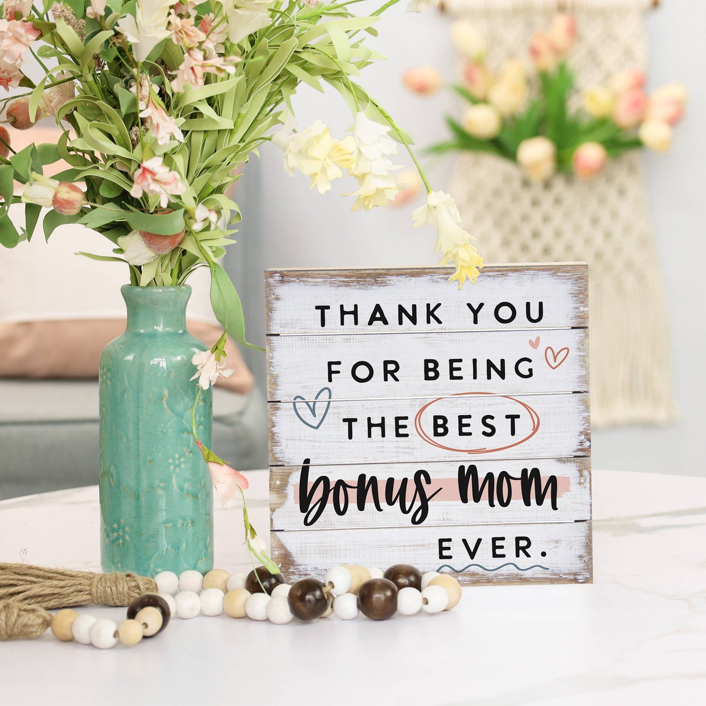 Bonus Mom - Perfect Pallet Petites