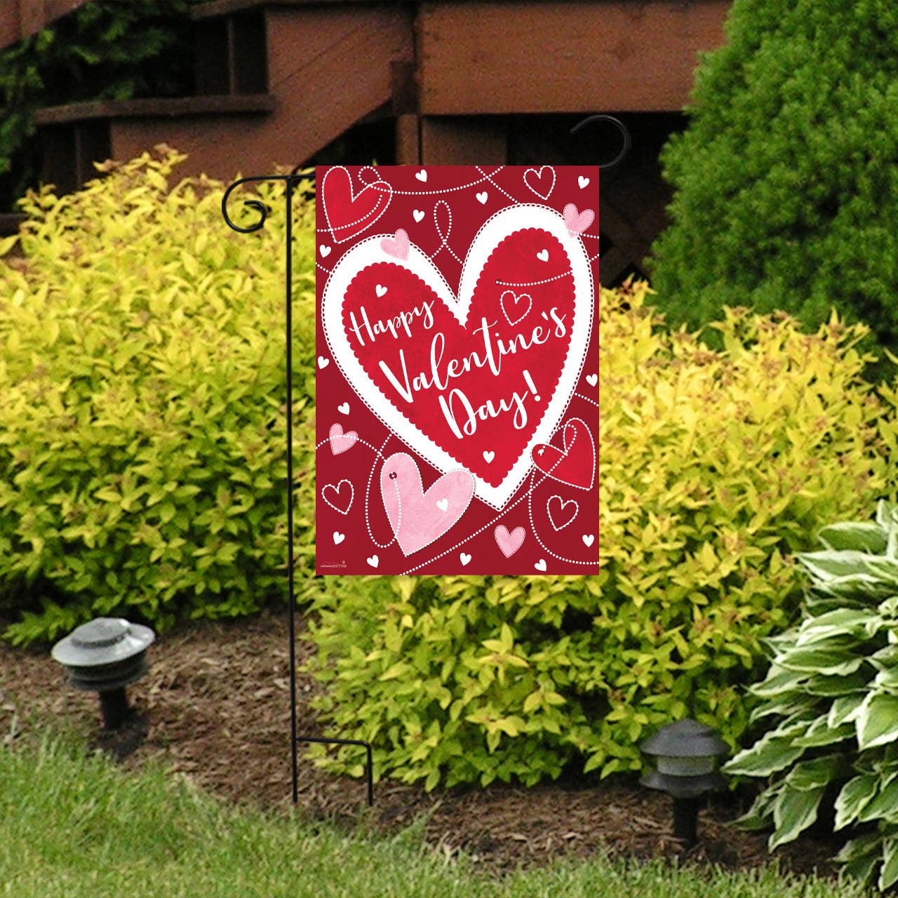 Heart Toss Garden Flag