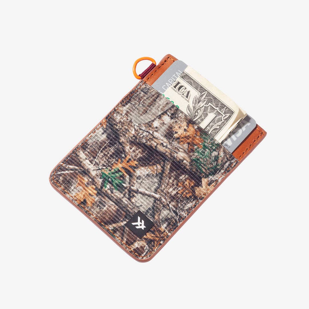 Realtree Edge Vertical Wallet