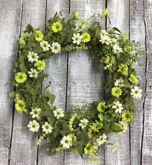 White/Green Daisy Wreath